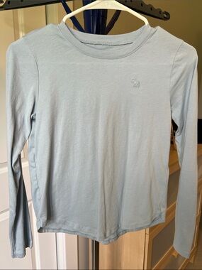 abercrombie kids Girls Light Blue Long Sleeve Tee